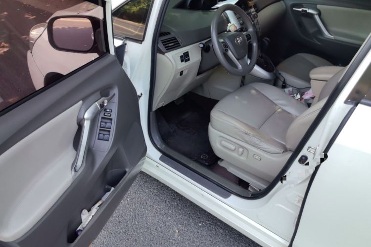 Used Toyota Verso 2011 180G CVT Luxury Multi-Function Version Driver Seat