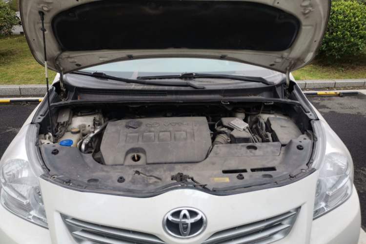 Used Toyota Verso 2011 180E CVT Elite Edition Engine Bay