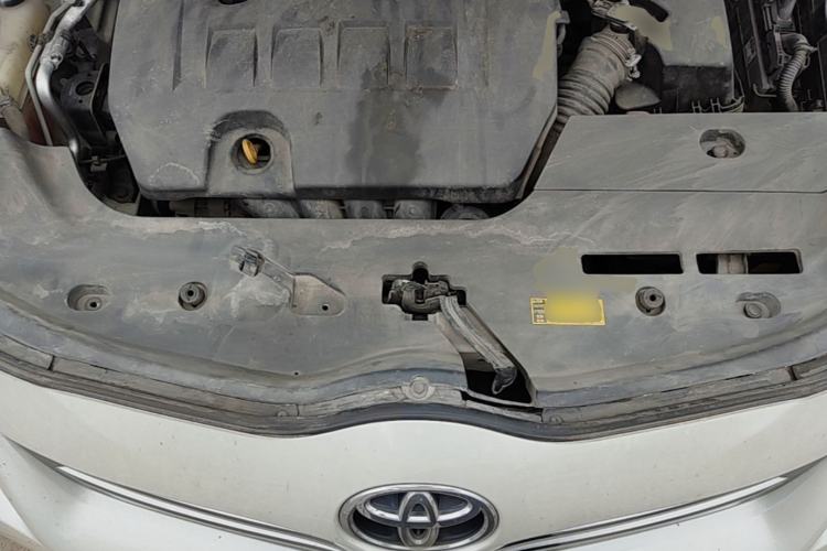 Used Toyota Verso 2011 180E CVT Elite Edition Engine Bay