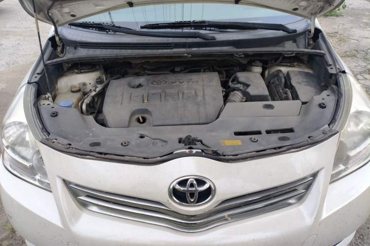 Used Toyota Verso 2011 180G CVT Luxury Edition Engine Bay