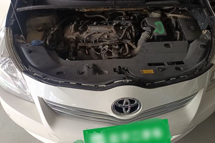 Used Toyota Verso 2011 180G CVT Luxury Multi-Function Version Engine Bay