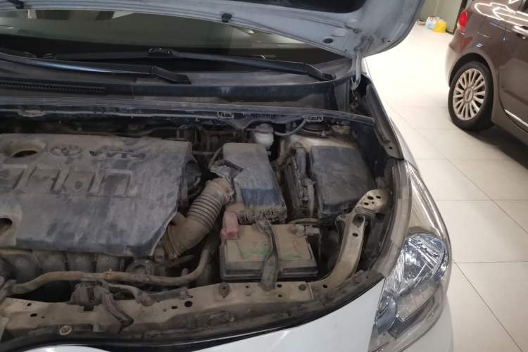 Used Toyota Verso 2011 180E CVT Elite Edition Engine Bay Left