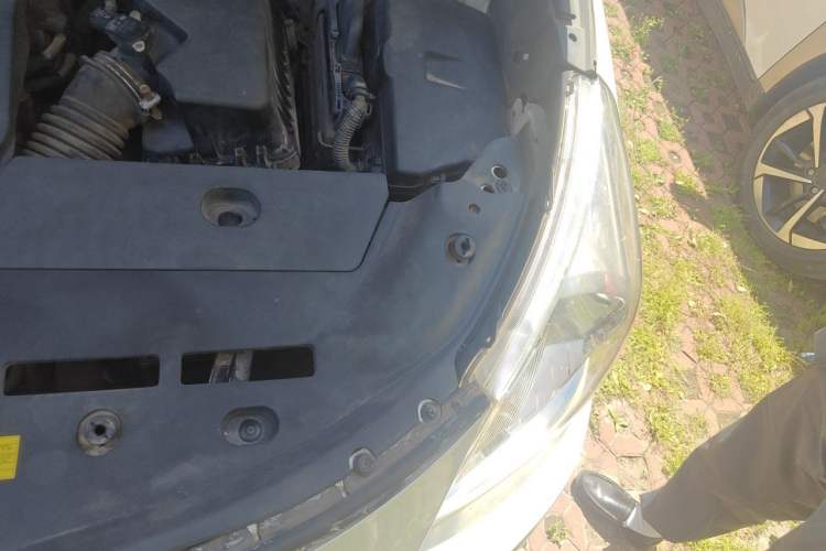 Used Toyota Verso 2011 180G CVT Luxury Edition Engine Bay Left