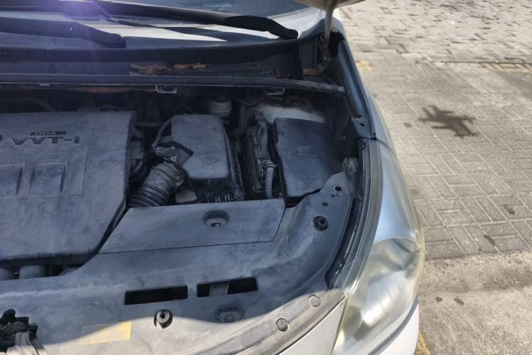 Used Toyota Verso 2011 180G CVT Luxury Multi-Function Version Engine Bay Left