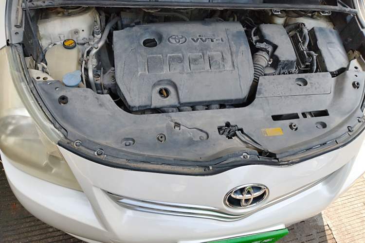 Used Toyota Verso 2011 180E CVT Elite Edition Engine Bay