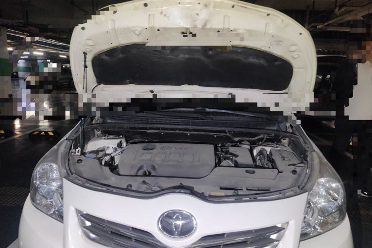 Used Toyota Verso 2011 180G CVT Luxury Edition Engine Bay