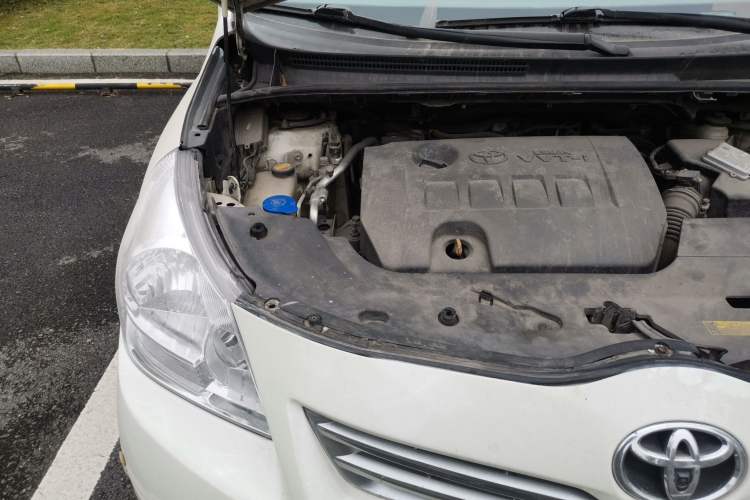 Used Toyota Verso 2011 180E CVT Elite Edition Engine Bay Right