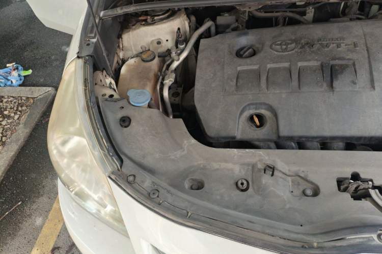 Used Toyota Verso 2011 180E CVT Elite Edition Engine Bay Right