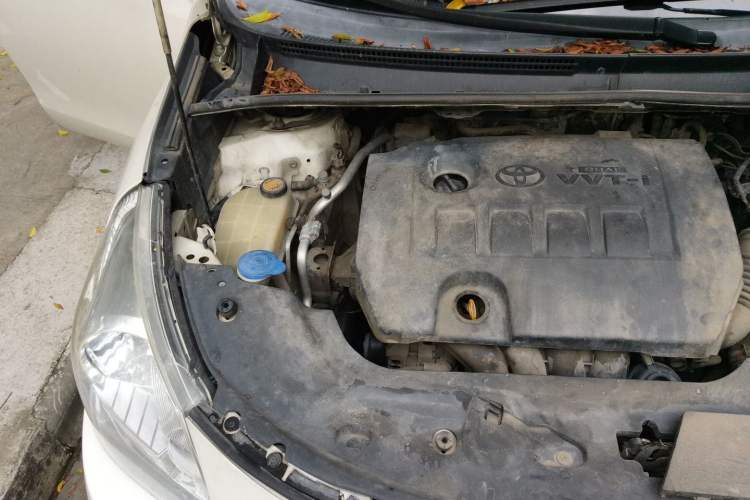 Used Toyota Verso 2011 180E CVT Elite Edition Engine Bay Right
