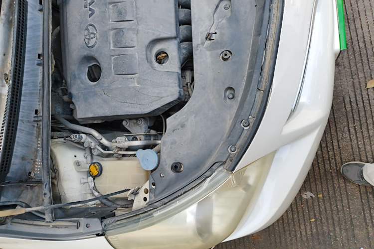Used Toyota Verso 2011 180E CVT Elite Edition Engine Bay Right