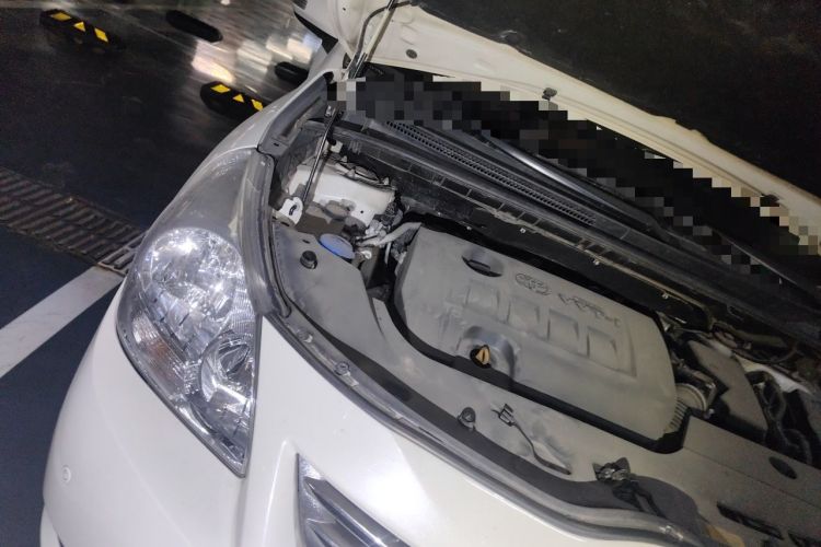 Used Toyota Verso 2011 180G CVT Luxury Edition Engine Bay Right