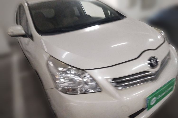 Used Toyota Verso 2011 180E CVT Elite Edition Front Right 45 Deg