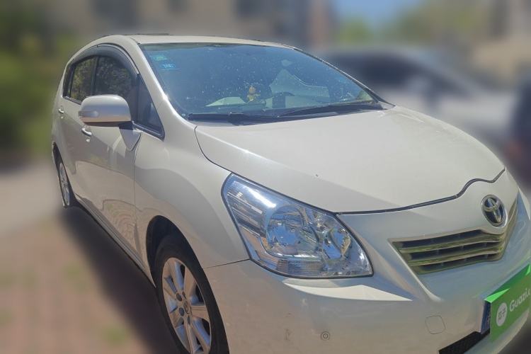 Used Toyota Verso 2011 180G CVT Luxury Edition Front Right 45 Deg