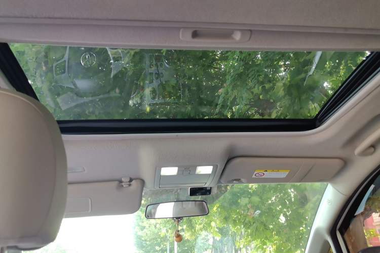 Used Toyota Verso 2011 180G CVT Luxury Multi-Function Version Headliner
