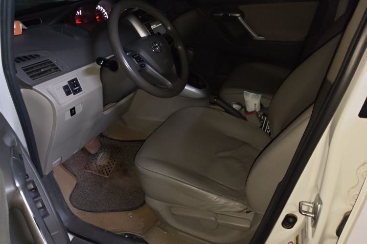 Used Toyota Verso 2011 180E CVT Elite Edition Left Front Seat
