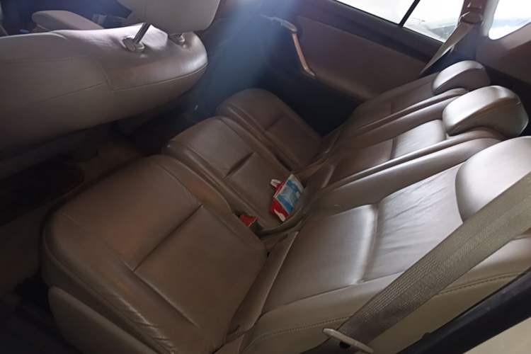 Used Toyota Verso 2011 180G CVT Luxury Multi-Function Version Left Rear Seat