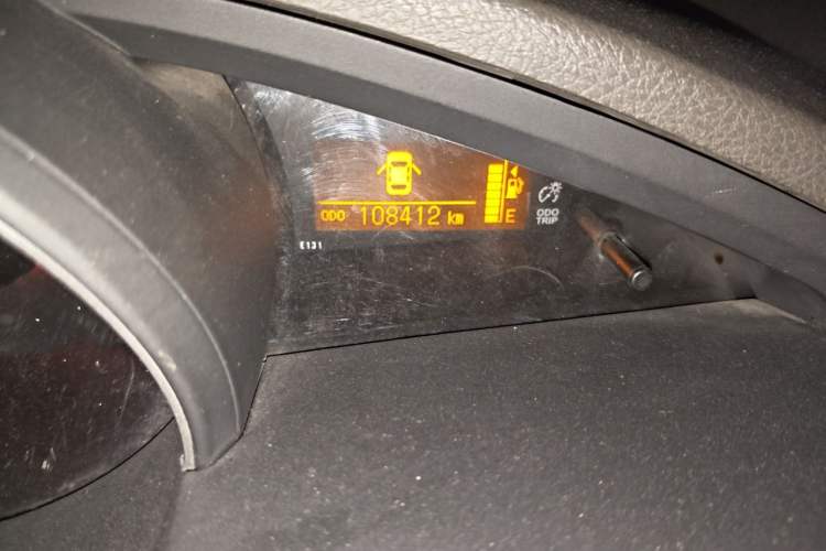 Used Toyota Verso 2011 180E CVT Elite Edition Odometer Close Up