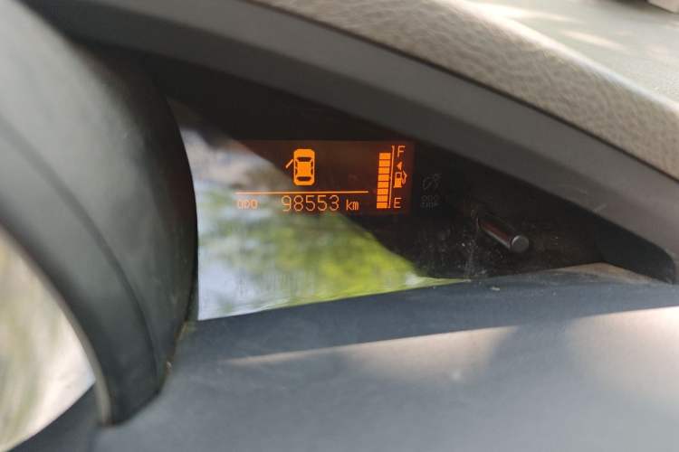 Used Toyota Verso 2011 180E CVT Elite Edition Odometer Close Up