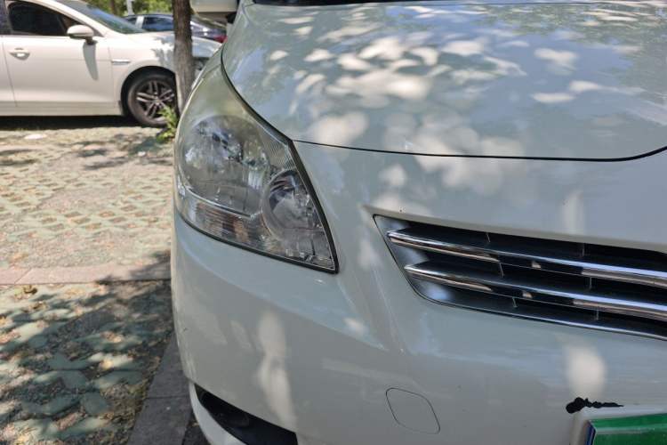 Used Toyota Verso 2011 180E CVT Elite Edition Right Front Headlight