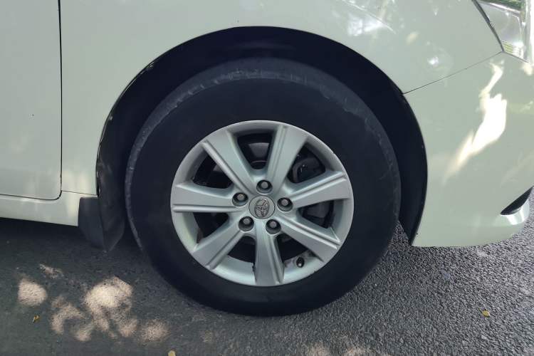 Used Toyota Verso 2011 180G CVT Luxury Multi-Function Version Right Front Wheel Hub