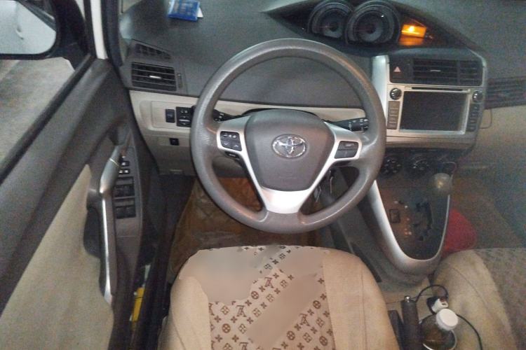 Used Toyota Verso 2011 180E CVT Elite Edition Steering Wheel
