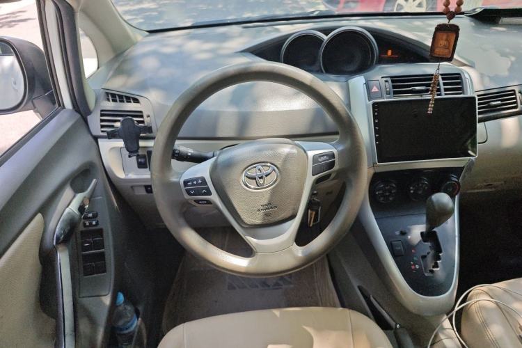 Used Toyota Verso 2011 180E CVT Elite Edition Steering Wheel