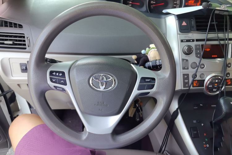 Used Toyota Verso 2011 180G CVT Luxury Multi-Function Version Steering Wheel