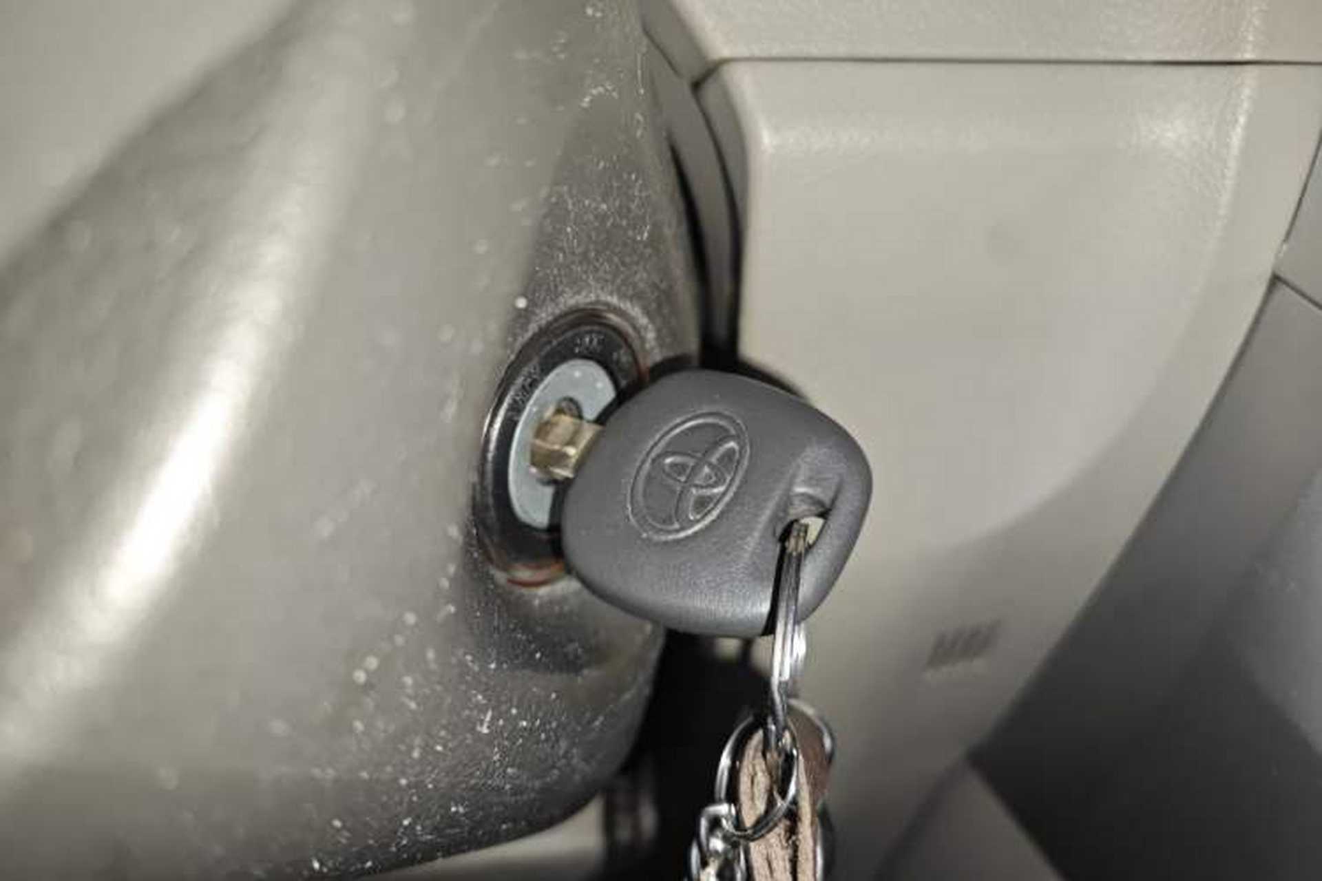 Used Toyota Verso 2011 180E CVT Elite Edition Vehicle Key