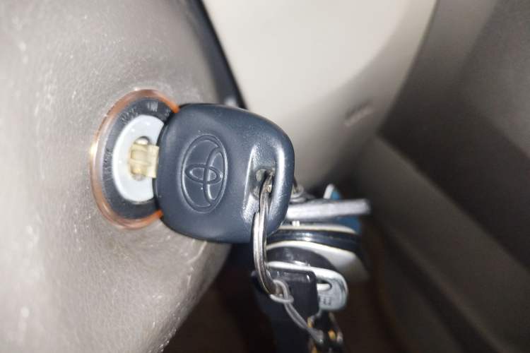 Used Toyota Verso 2011 180E CVT Elite Edition Vehicle Key
