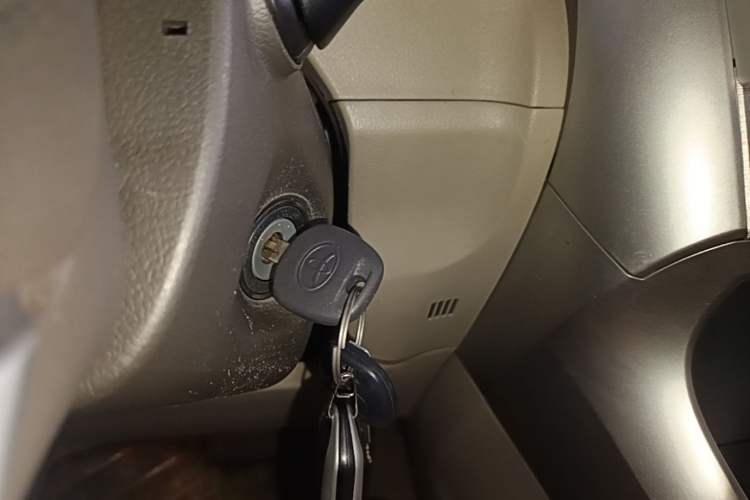 Used Toyota Verso 2011 180G CVT Luxury Multi-Function Version Vehicle Key
