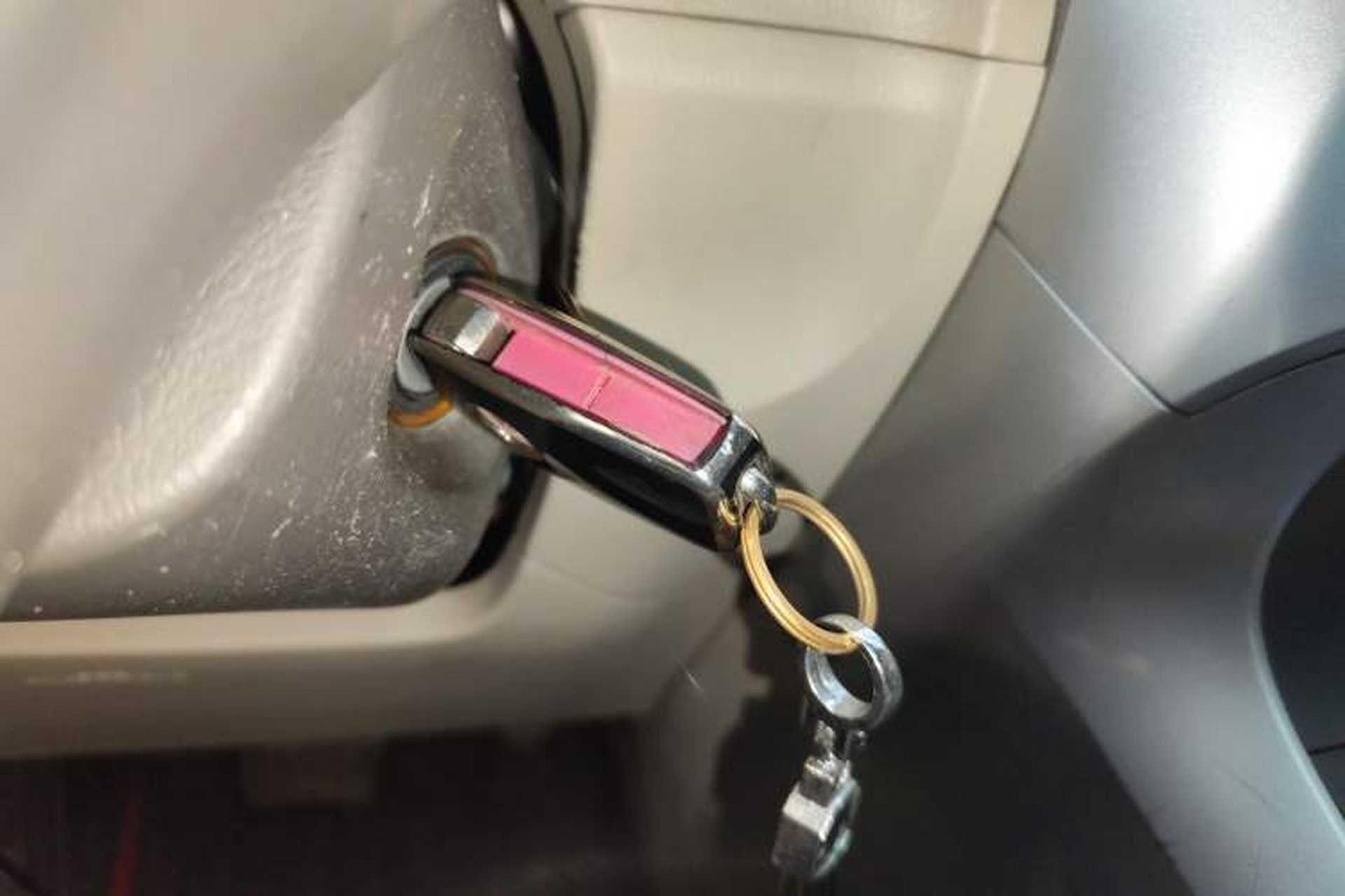 Used Toyota Verso 2011 180G CVT Comfort Edition Vehicle Key