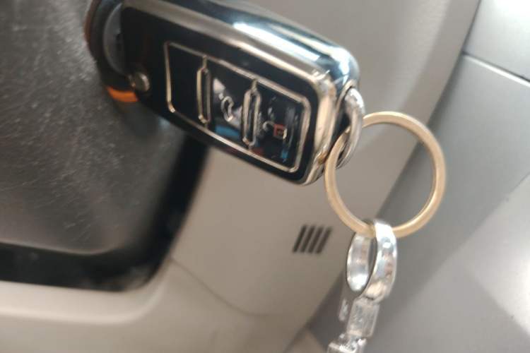 Used Toyota Verso 2011 180G CVT Comfort Edition Vehicle Key