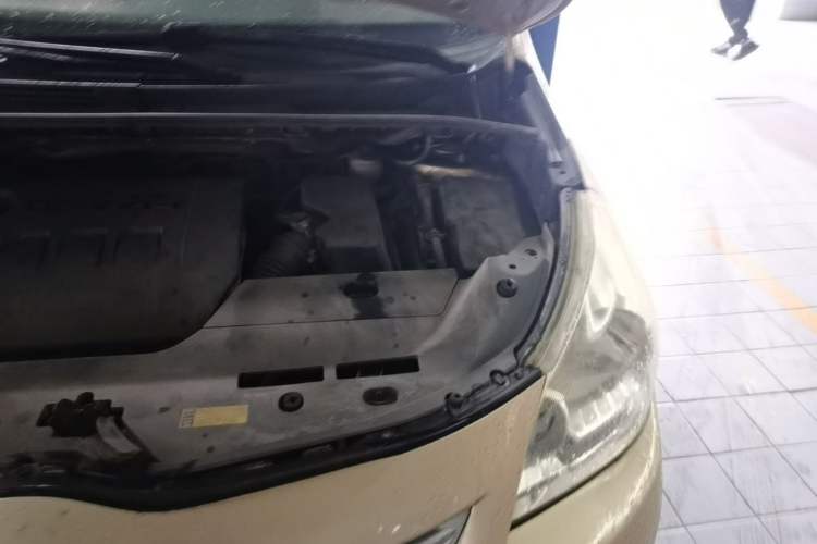 Used Toyota Verso 2011 160E Manual Elite Edition Engine Bay Left