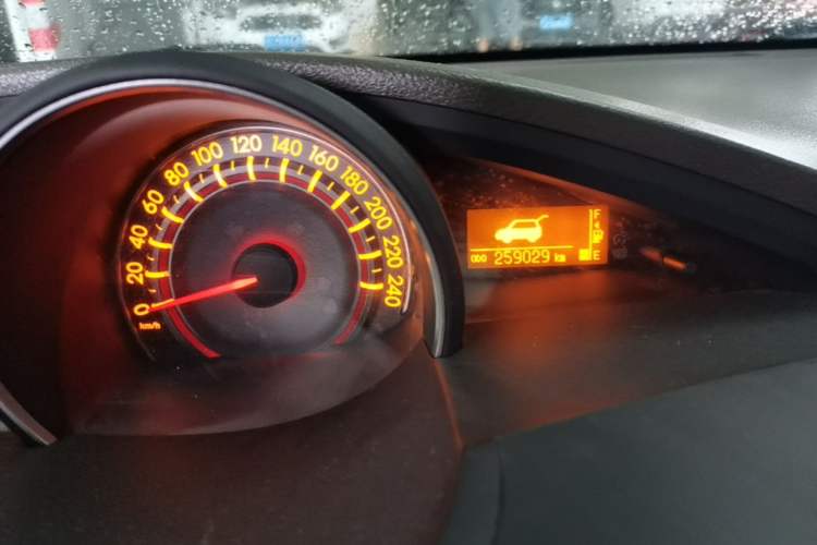 Used Toyota Verso 2011 160E Manual Elite Edition Odometer Close Up