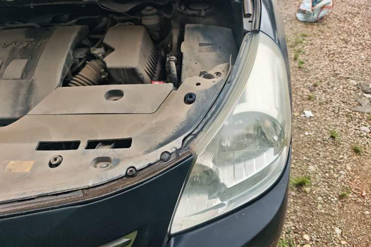 Used Toyota Verso 2012 180E CVT Elite Multi-Function Version Engine Bay Left