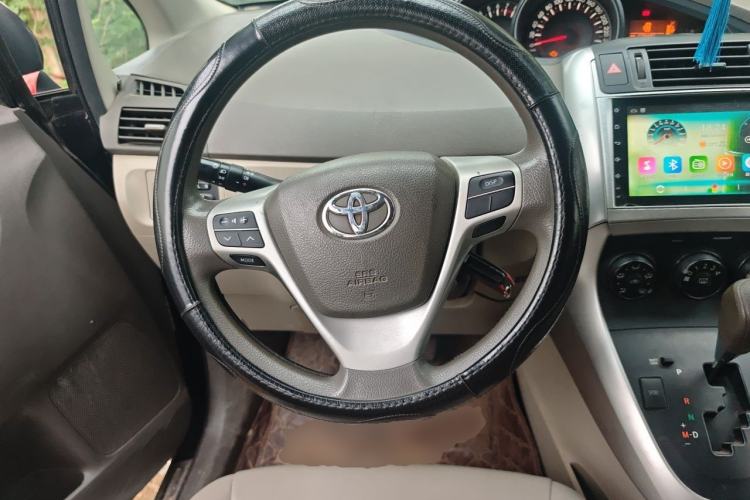 Used Toyota Verso 2012 180E CVT Elite Multi-Function Version Steering Wheel