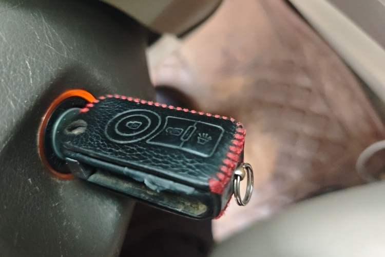 Used Toyota Verso 2012 180E CVT Elite Multi-Function Version Vehicle Key