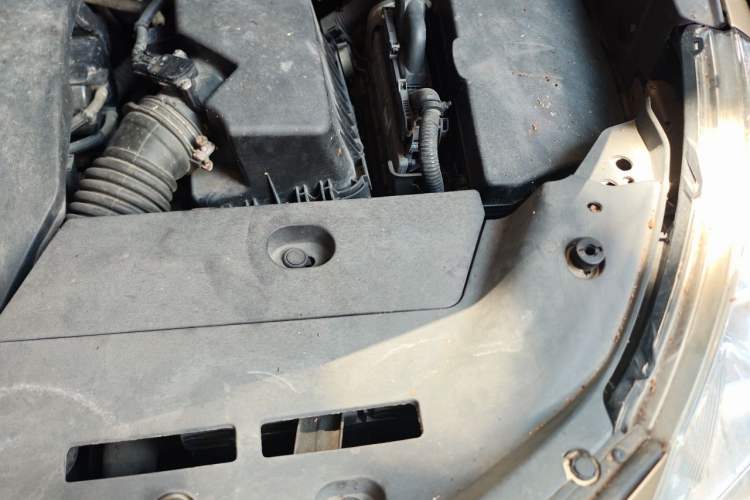 Used Toyota Verso 2012 180E CVT Elite Multi-Function Version Engine Bay Left