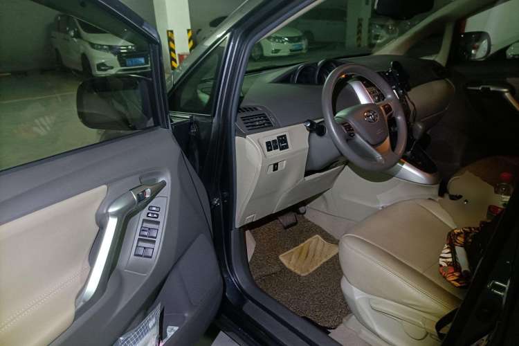 Used Toyota Verso 2012 180E CVT Elite Multi-Function Version Driver Seat