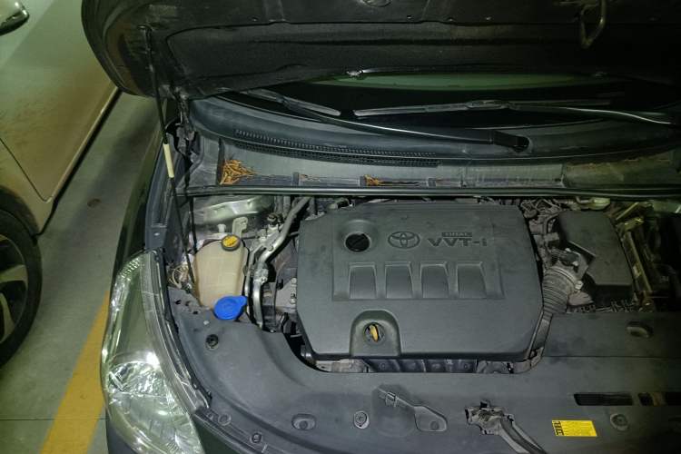 Used Toyota Verso 2012 180E CVT Elite Multi-Function Version Engine Bay Right