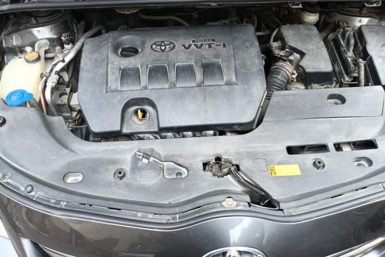 Used Toyota Verso 2012 180E CVT Elite Multi-Function Version Engine Bay