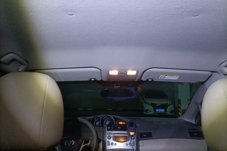 Used Toyota Verso 2012 180E CVT Elite Multi-Function Version Headliner