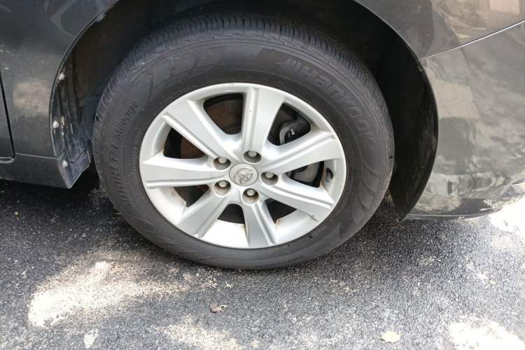 Used Toyota Verso 2012 180E CVT Elite Multi-Function Version Right Front Wheel Hub