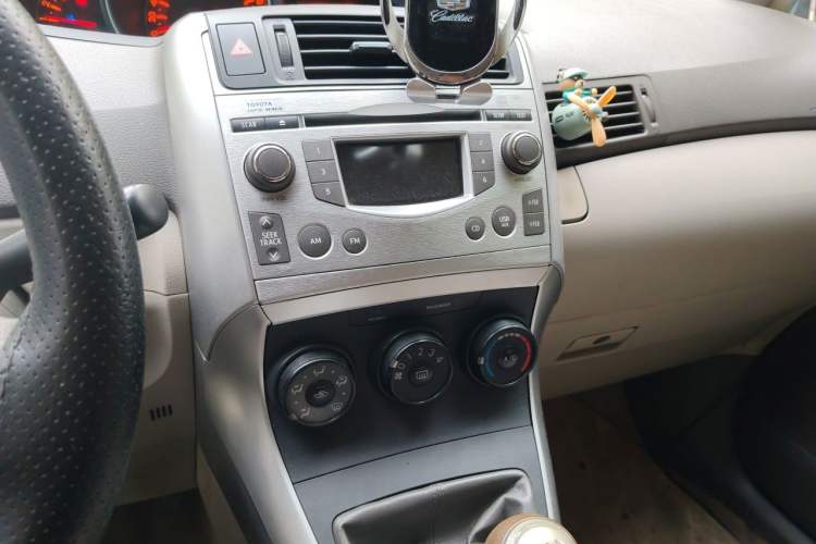 Used Toyota Verso 2012 180E Manual Elite Edition Audio And AC Panel