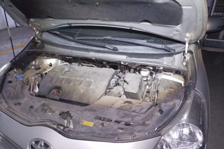 Used Toyota Verso 2012 180E CVT Elite Multi-Function Version Engine Bay