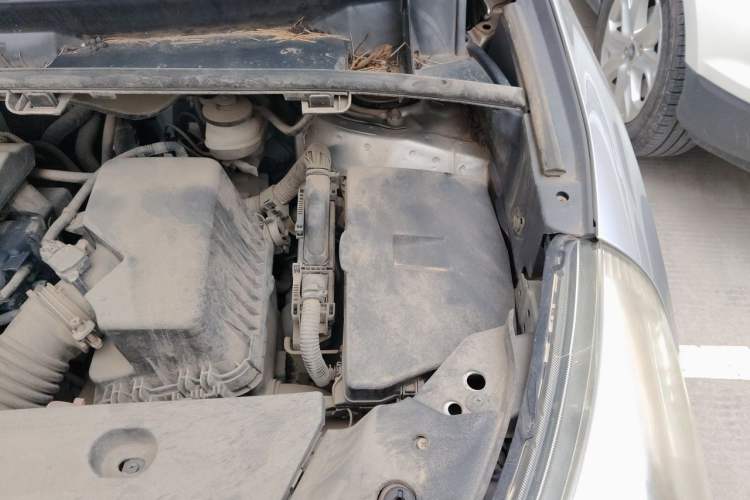 Used Toyota Verso 2012 180E CVT Elite Multi-Function Version Engine Bay Left