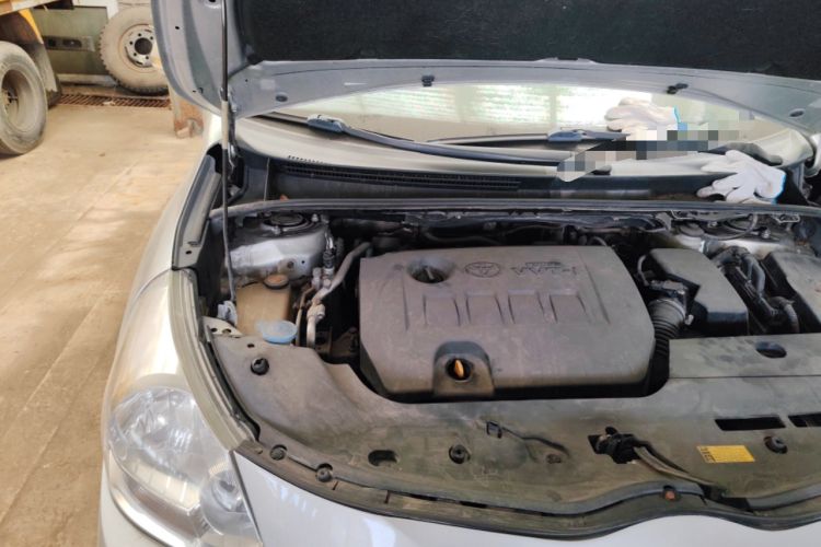 Used Toyota Verso 2012 180V CVT Supreme Edition Engine Bay Right