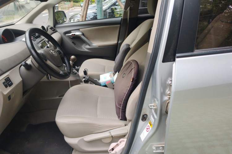 Used Toyota Verso 2012 180E Manual Elite Edition Left Front Seat