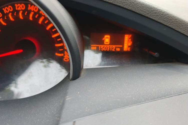 Used Toyota Verso 2012 180E Manual Elite Edition Odometer Close Up