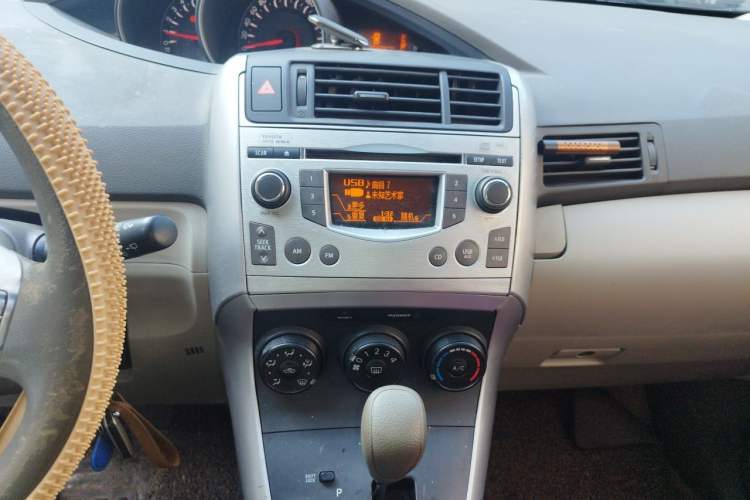 Used Toyota Verso 2012 180E CVT Elite Multi-Function Version Audio And AC Panel